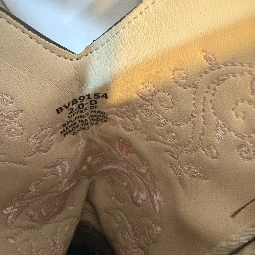 Women's Western Boots - Pink and Brown